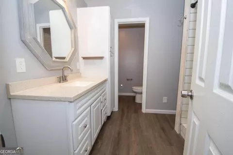 Bath - 177 Abbottsford Rd, Lagrange, GA 30240 photo 1 of 2