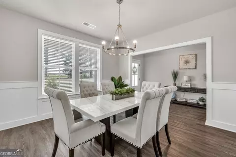 Dining - 233 Jim Daws Rd, Monroe, GA 30655 photo 1 of 2