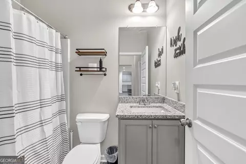Bath - 233 Jim Daws Rd, Monroe, GA 30655 photo 1 of 1