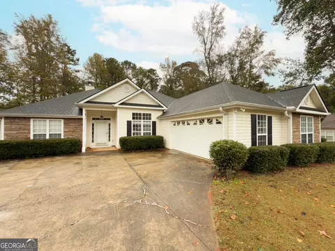 Exterior - 250 Old Pond Rd, Lagrange, GA 30241 photo 3 of 6