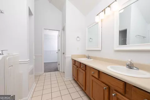 Entry Way - 250 Old Pond Rd, Lagrange, GA 30241 photo 1 of 1