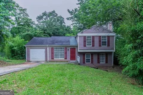 4634 Garden Hills Dr, Stone Mountain, GA 30083