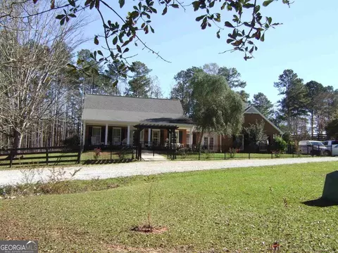 839 Sandy Creek Rd, Fayetteville, GA 30214
