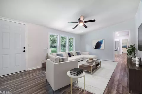 Living - 119 Jack Sharp Rd, Hull, GA 30646 photo 2 of 3