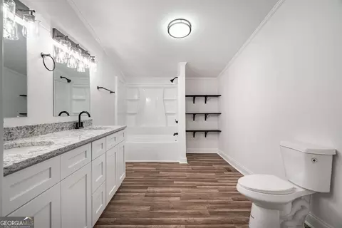 Bath - 119 Jack Sharp Rd, Hull, GA 30646 photo 1 of 3