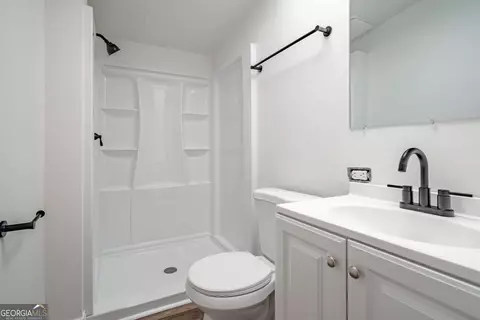 Bath - 119 Jack Sharp Rd, Hull, GA 30646 photo 3 of 3