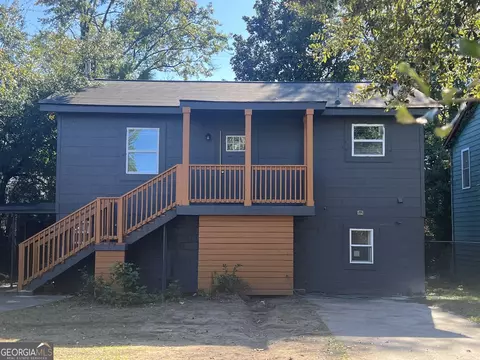 13 W 52nd St, Savannah, GA 31405