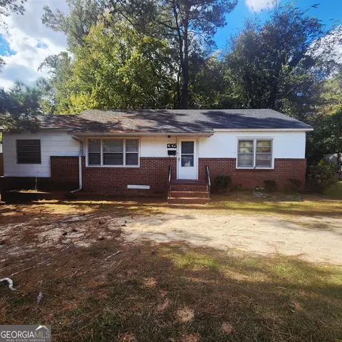 1305 Edna Pl, Macon, GA 31204