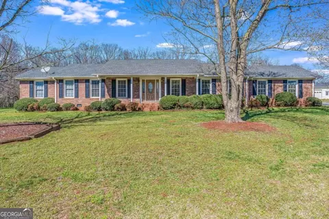 417 Pulliam Ln, Royston, GA 30662