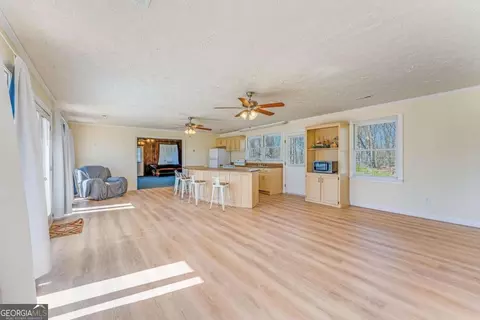Living - 417 Pulliam Ln, Royston, GA 30662 photo 1 of 2