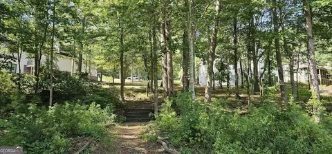 1212 N Edgewater Trl, Toccoa, GA 30577