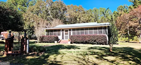 124 Kitchens Rd, Cochran, GA 31014