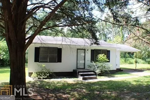 503 Geffcken St, Dublin, GA 31021