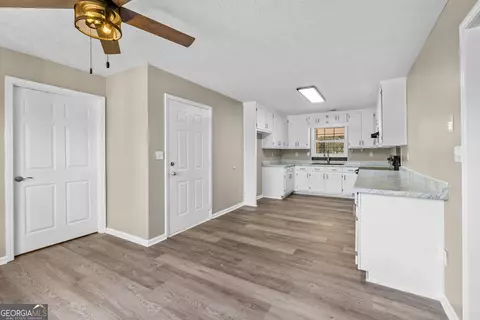 Entry Way - 243 Malcom Rd, Covington, GA 30014 photo 2 of 5