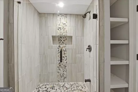 Bath - 172 Shellbark Dr, Mcdonough, GA 30252 photo 8 of 8