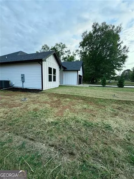 Exterior - 2590 Walton Downs Rd #3, Monroe, GA 30655 photo 2 of 11