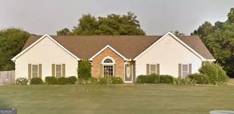 102 Foxdale Dr, Lagrange, GA 30240