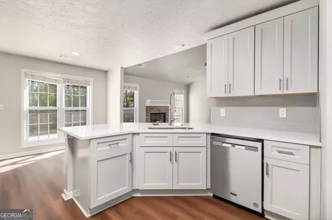 Kitchen - 102 Foxdale Dr, Lagrange, GA 30240 photo 2 of 3