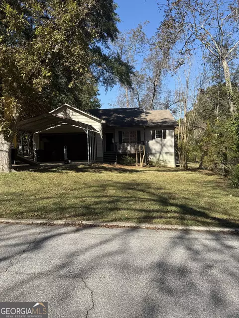 114 S Chilton Cres, Lagrange, GA 30240