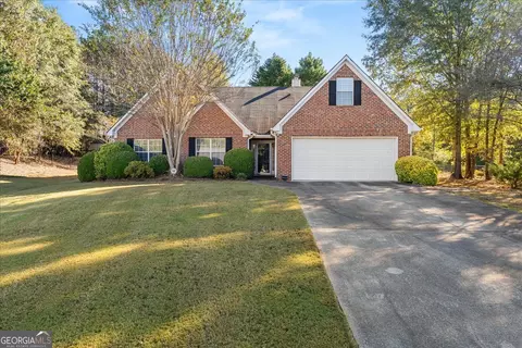 4520 Lafayette Ln, Loganville, GA 30052