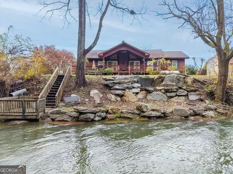 251 Rivers Edge Dr, Hayesville, NC 28904