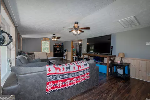 92 Davis Loop, Kingston, GA 30145 photo 5