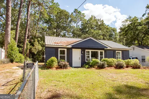 2312 Spurgeon St, Waycross, GA 31501