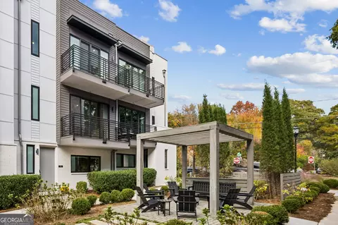 450 Plateau Pl NW, Atlanta, GA 30309
