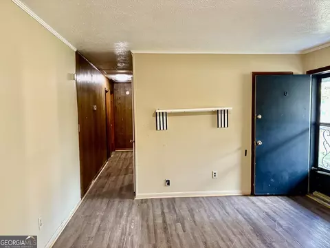 Entry Way - 125 Marshall, Dublin, GA 31021 photo 1 of 2