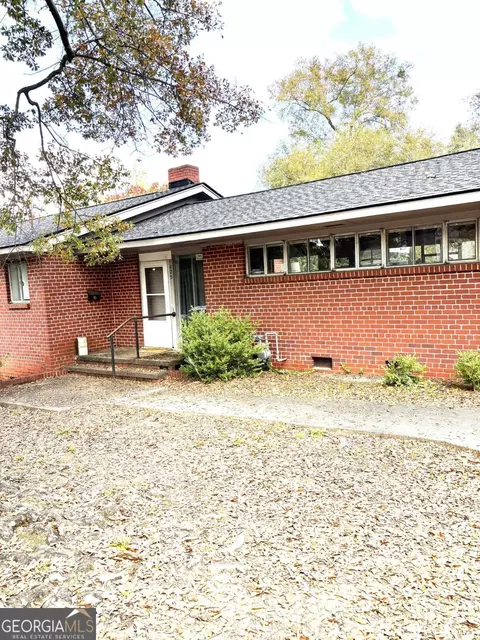 425 N Columbia St, Milledgeville, GA 31061