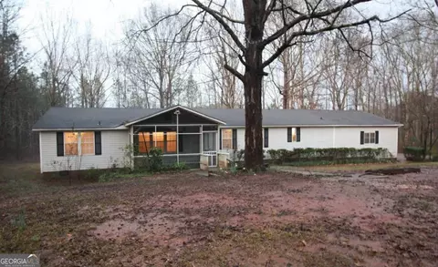 243 Oak Dr, Lagrange, GA 30240