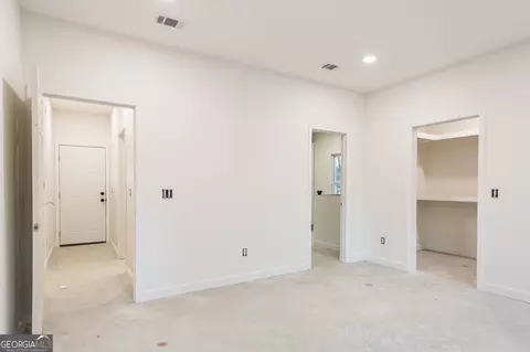 Entry Way - 4861 Stanfield Cir, Blackshear, GA 31516 photo 3 of 5