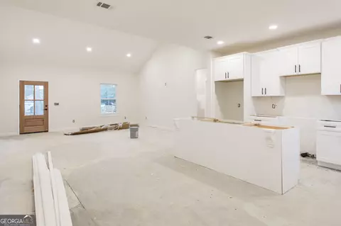 Entry Way - 4861 Stanfield Cir, Blackshear, GA 31516 photo 1 of 5