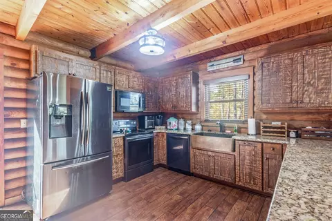 Kitchen - 1820 Salem Rd, Lagrange, GA 30241 photo 3 of 3
