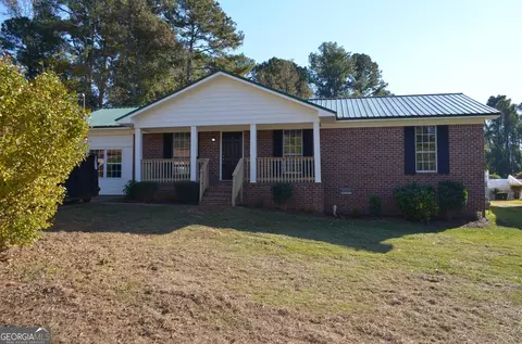 394 Brookwood Dr, Forsyth, GA 31029