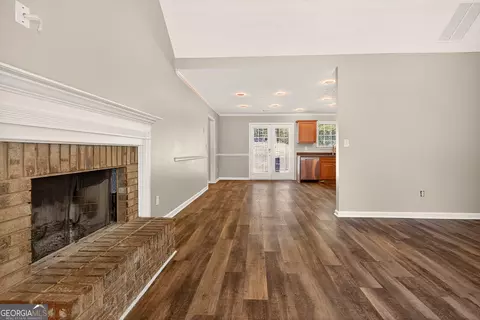 Living - 220 Windpher Rdg, Hampton, GA 30228 photo 3 of 3