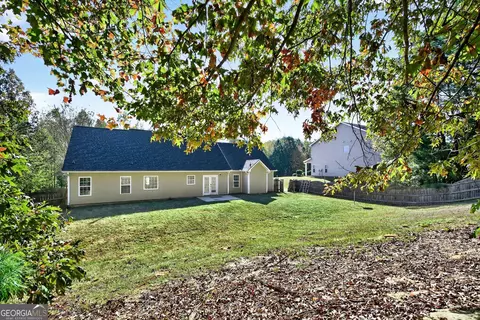 Exterior - 220 Windpher Rdg, Hampton, GA 30228 photo 6 of 8
