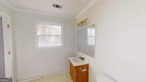 Entry Way - 1225 Coppermine Rd, Buchanan, GA 30113 photo 4 of 5