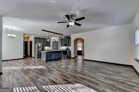 893 Whitfield Oak Rd, Auburn, GA 30011