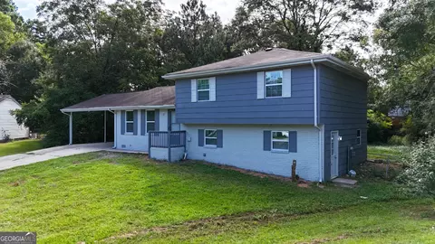 5790 Twain Dr, Ellenwood, GA 30294