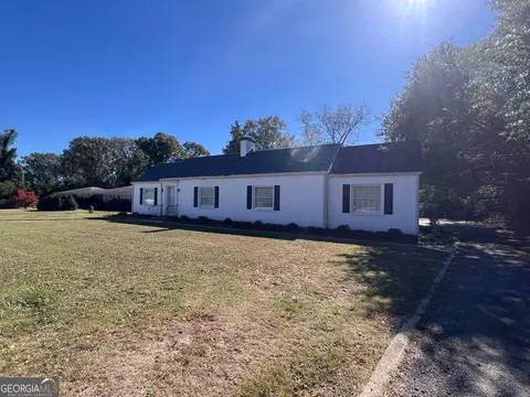 17942 Main St, Woodbury, GA 30293