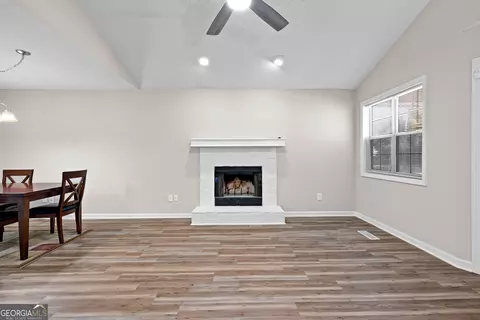 Living - 1229 N Hampton Dr, Hampton, GA 30228 photo 1 of 3