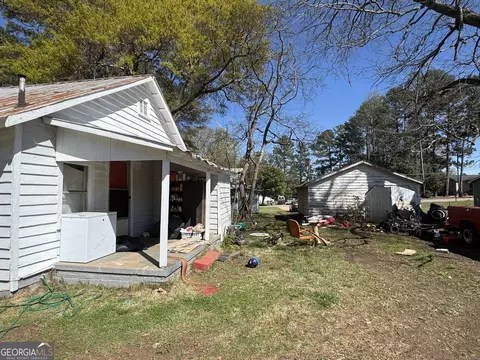 Exterior - 204 Colonial St, Lagrange, GA 30240 photo 7 of 10