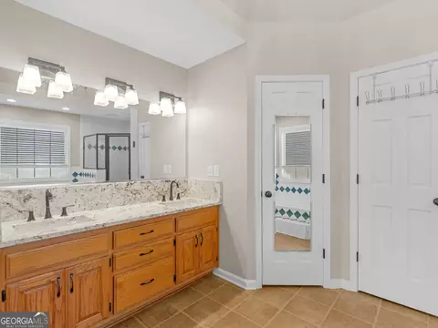 Bath - 1815 Rocky Creek Rd, Hampton, GA 30228 photo 1 of 6