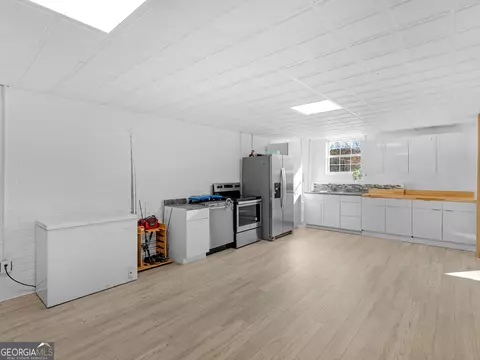 Kitchen - 1815 Rocky Creek Rd, Hampton, GA 30228 photo 5 of 7