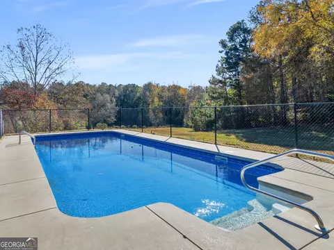 Exterior - 1815 Rocky Creek Rd, Hampton, GA 30228 photo 7 of 10