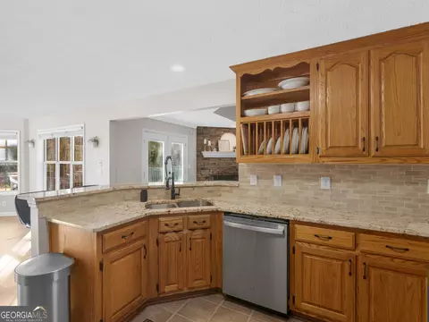 Kitchen - 1815 Rocky Creek Rd, Hampton, GA 30228 photo 2 of 7