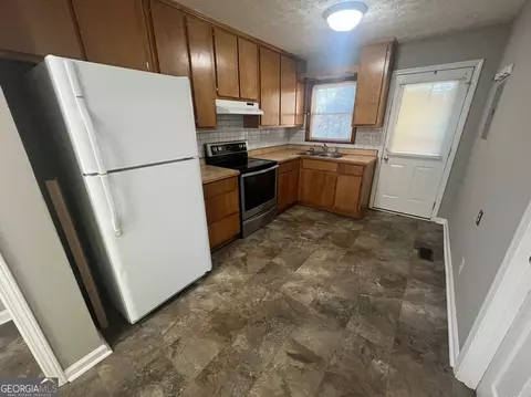 Kitchen - 4105 Rose Ln NE, Covington, GA 30014 photo 1 of 5