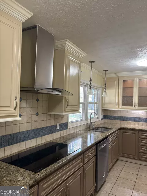 Kitchen - 228 Sivell Rd, Lagrange, GA 30241 photo 1 of 14