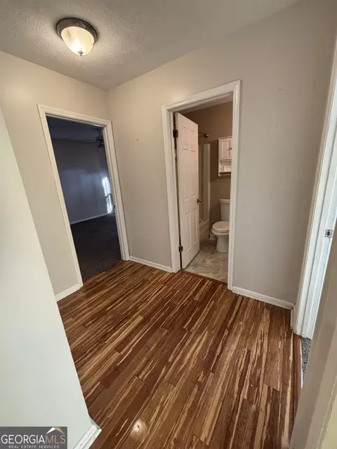 Entry Way - 228 Sivell Rd, Lagrange, GA 30241 photo 2 of 5